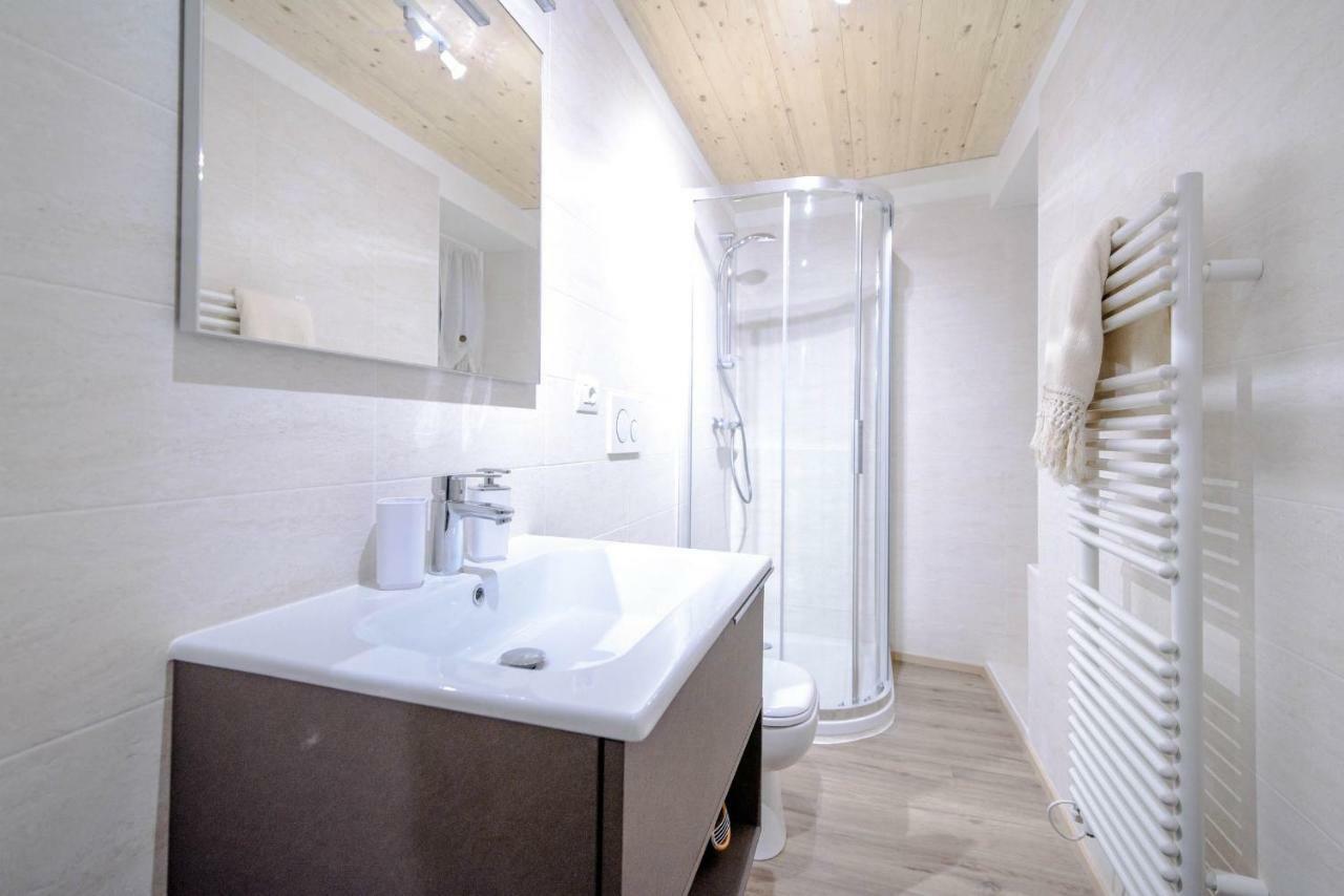 Il Borghetto Di Torno Apartment Exterior photo